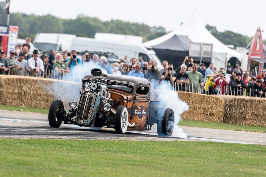 Sywell Classic hot rod