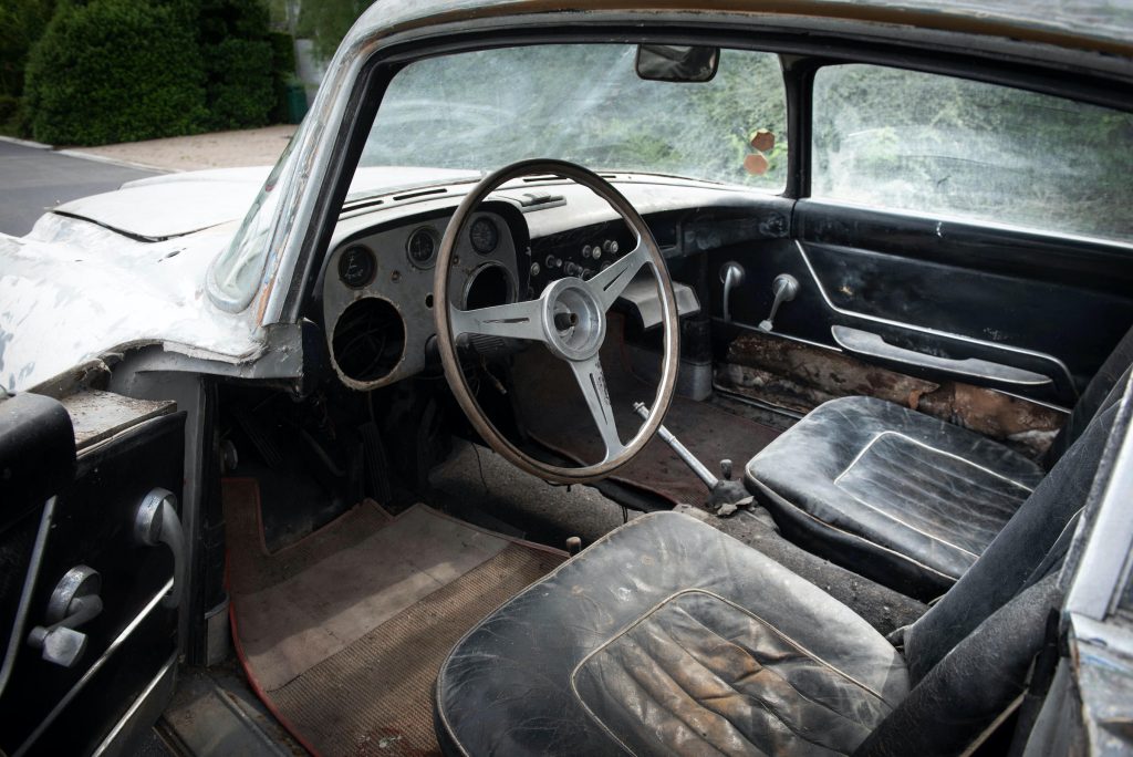 1955 Jaguar XK140 by Ghia interior