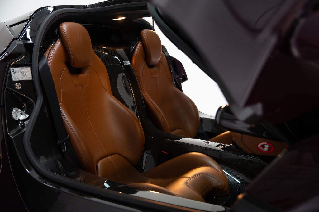 LaFerrari seats