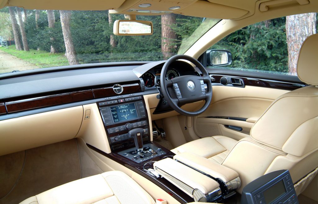 Volkswagen Phaeton interior