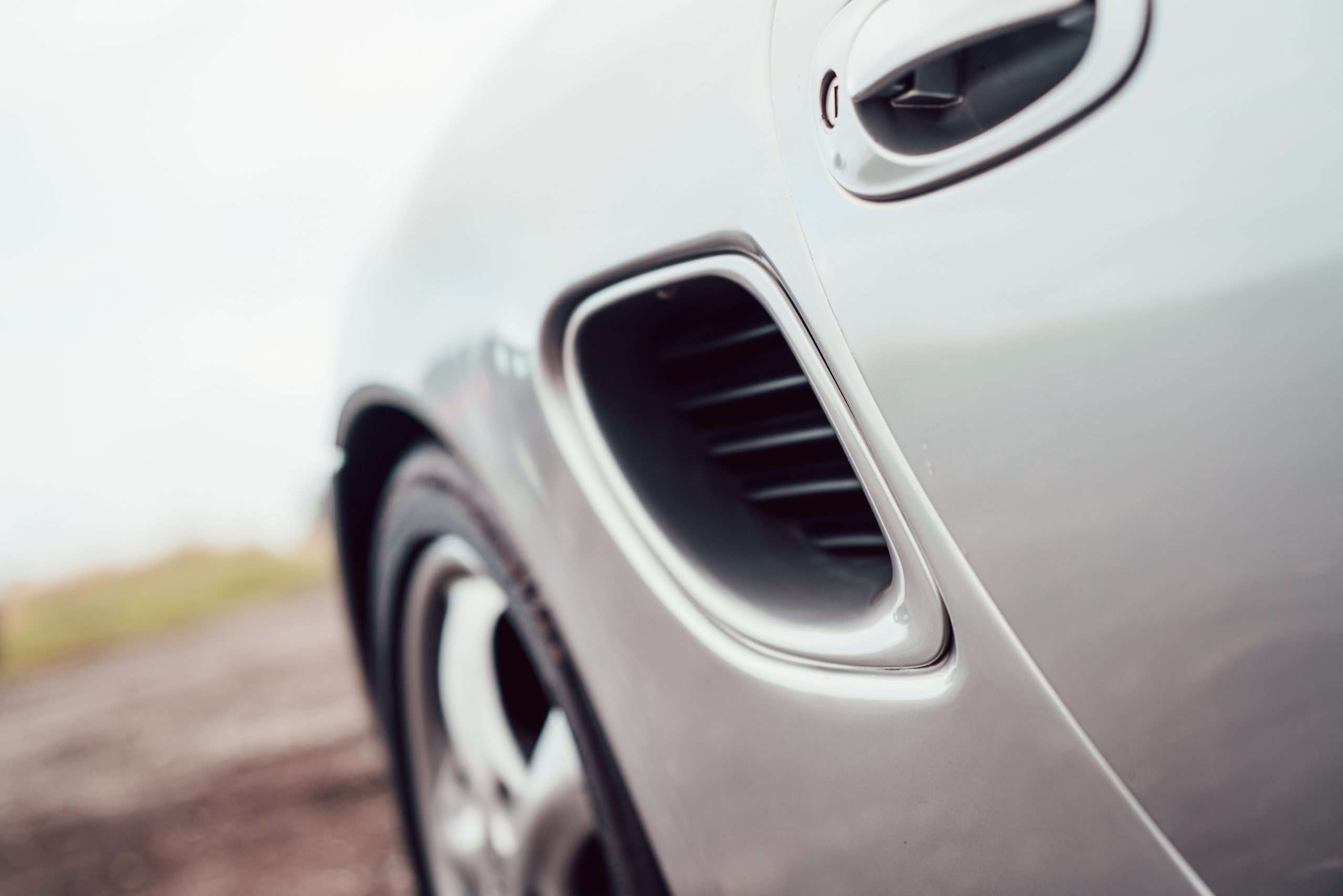 Porsche Boxster 986 engine air intake