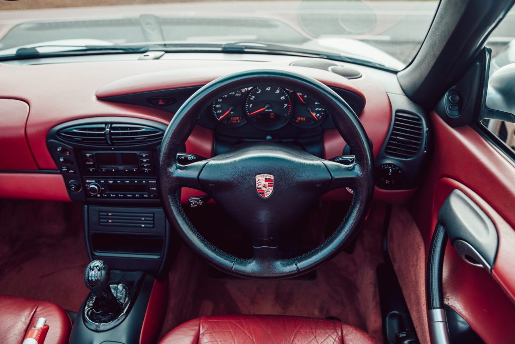 Porsche Boxster 986 interior