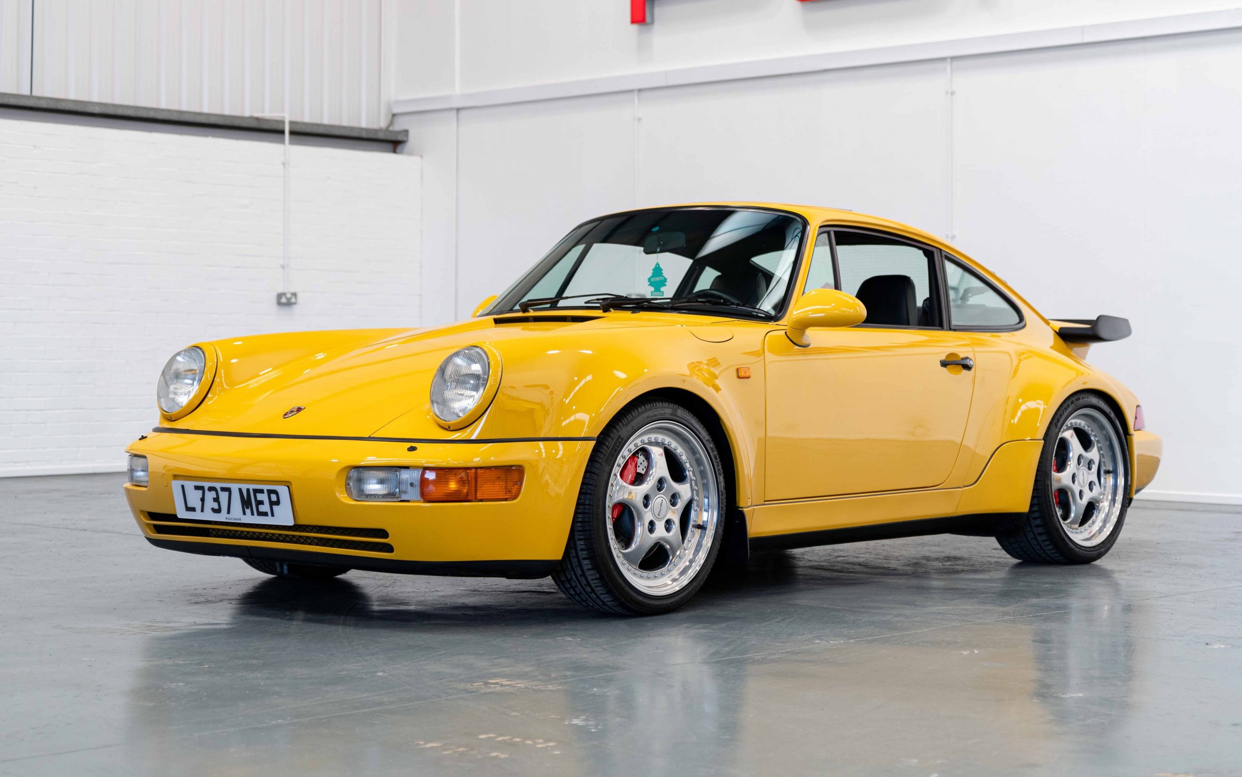 Leonard Collection Porsche 964 Turbo 3.6