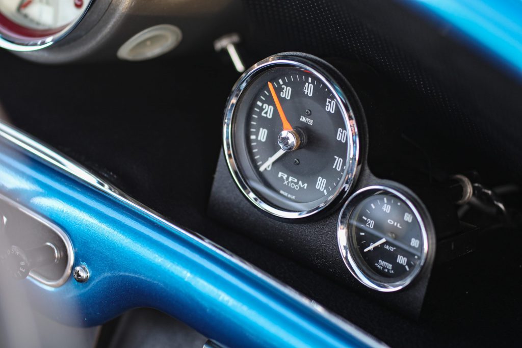 Austin Mini pickup rev counter