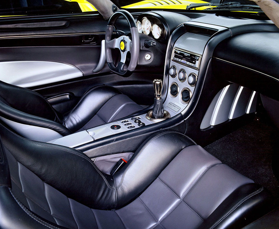 Saleen S7 interior