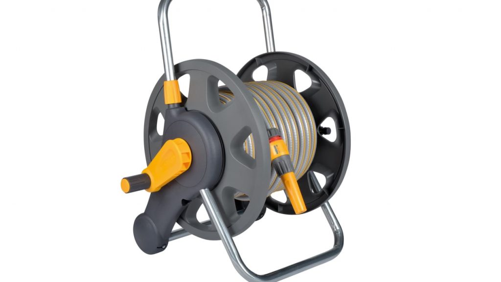 Hozelock 2-in-1 hose reel tested and rated