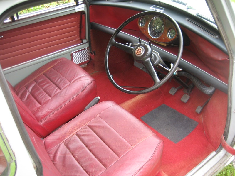 1967 Wolseley Hornet interior