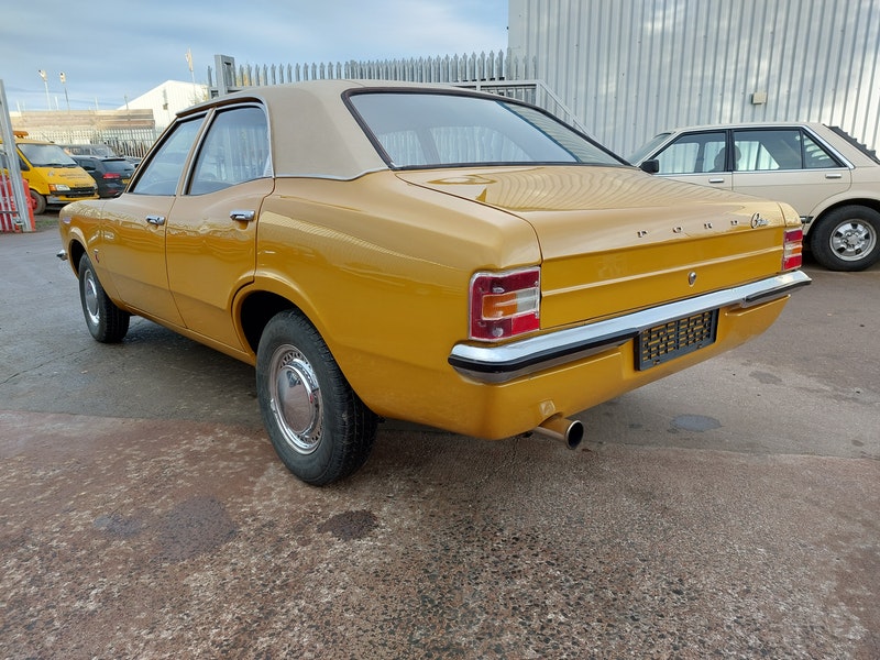 1972 Ford Cortina