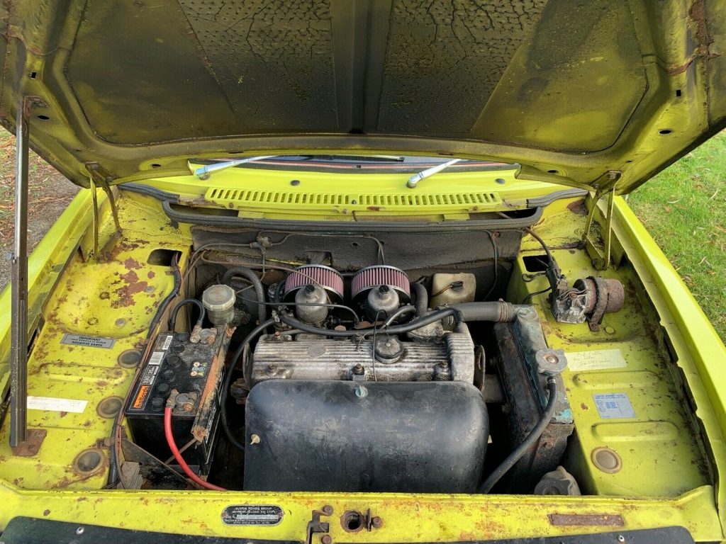 1976 Austin Maxi yellow engine
