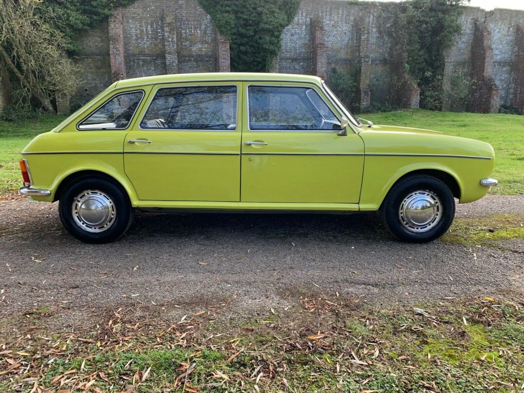 1976 Austin Maxi yellow