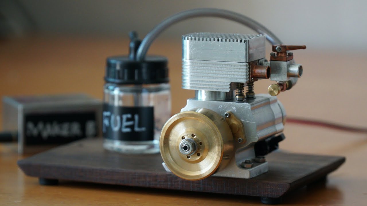 This tiny engine is a thousand-hour work of art