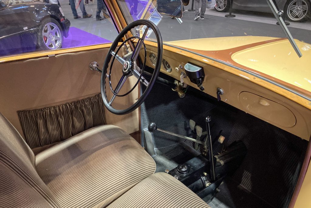 1934 Mercedes-Benz 130H interior