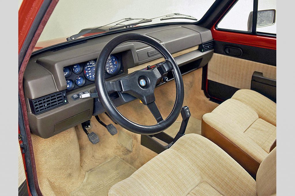 Innocenti Mini interior