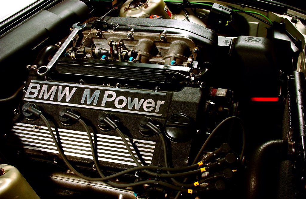 BMW M3 E30 four-cylinder engine
