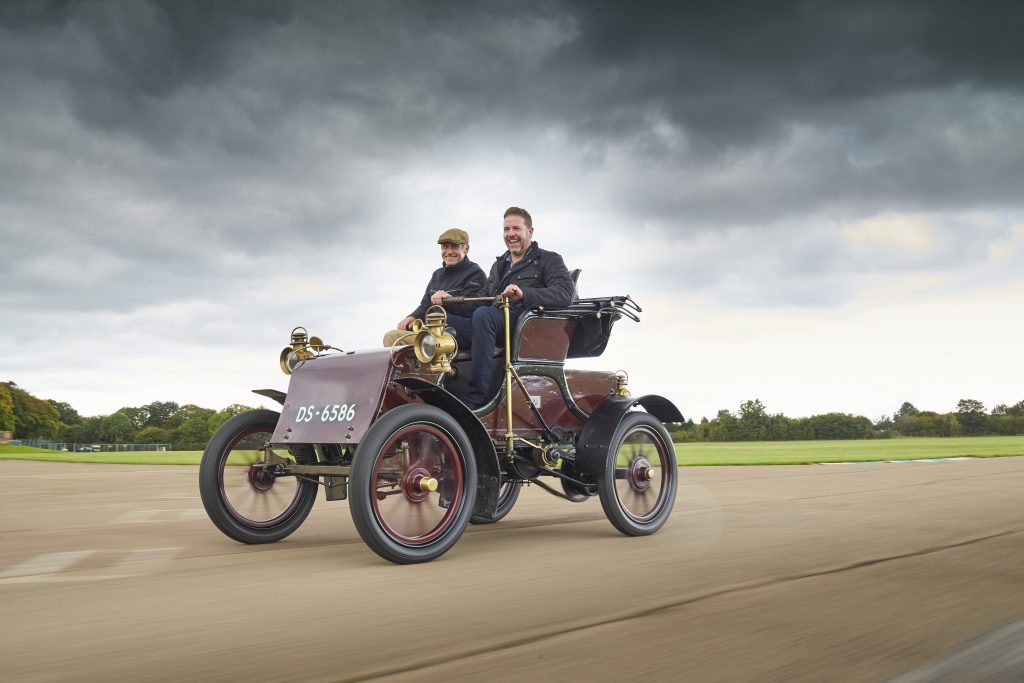 Paul Cowland drives the 1903 Knox in the 2021 London To Brighton Veteran Car Run