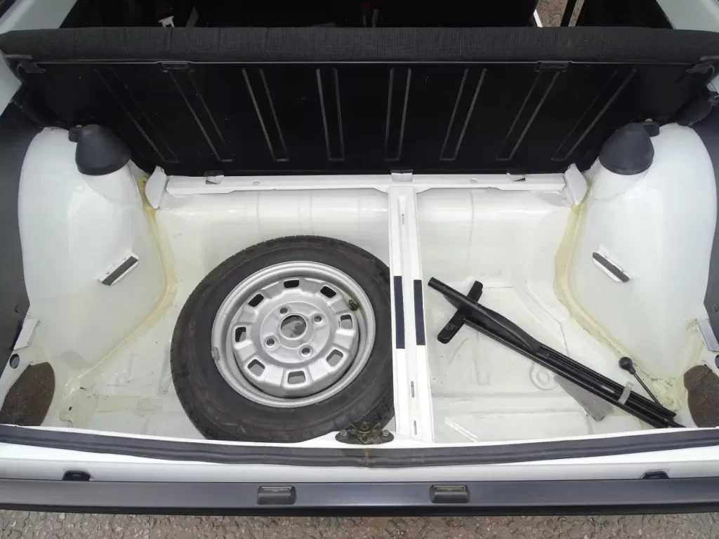 Ford Fiesta Mk1 boot floor