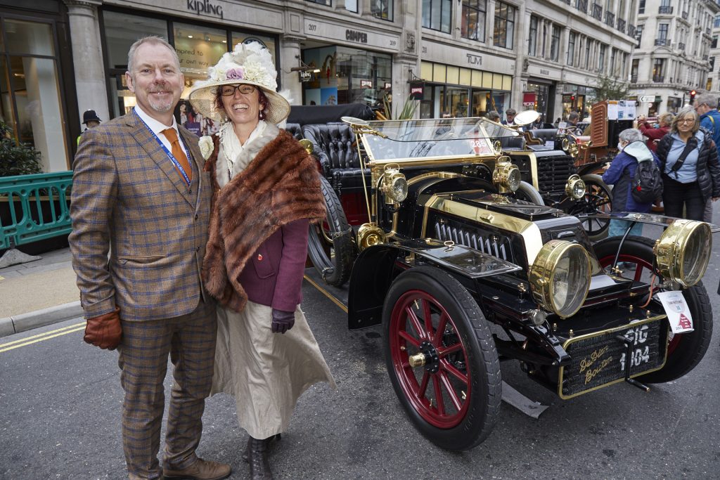 Kevin and Sandra Mate, 1904 De Dion Bouton, 2021 London to Brighton run