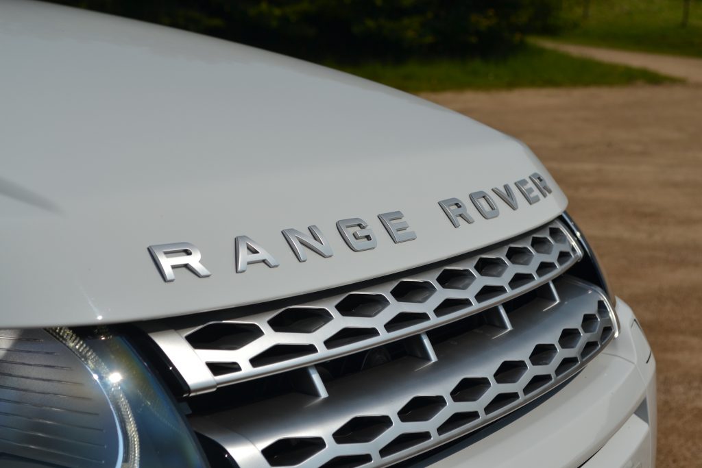 Range Rover Evoque grille