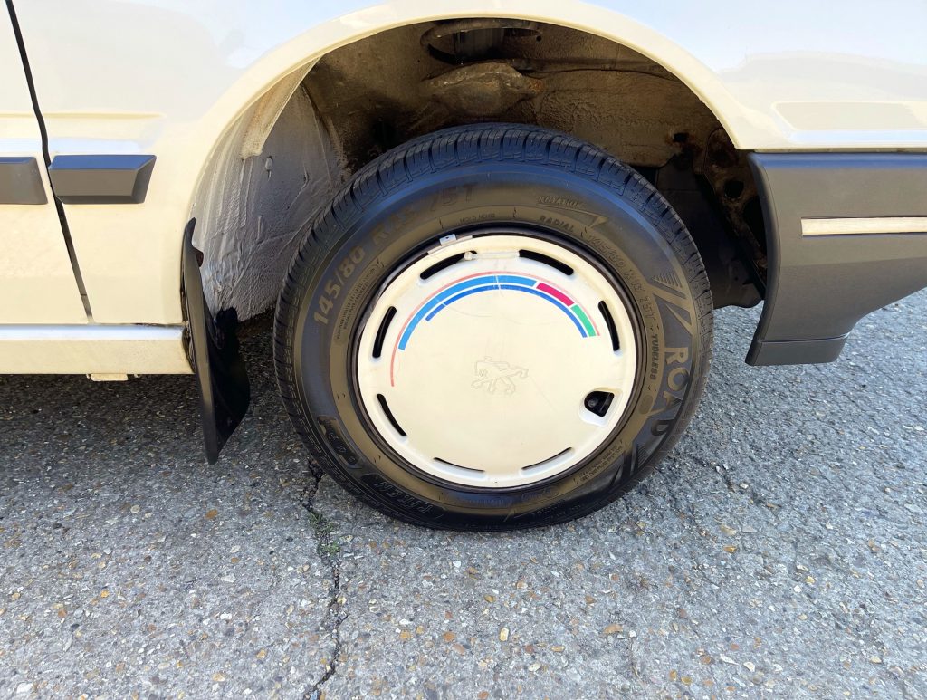 1987 Peugeot 309 Style wheel