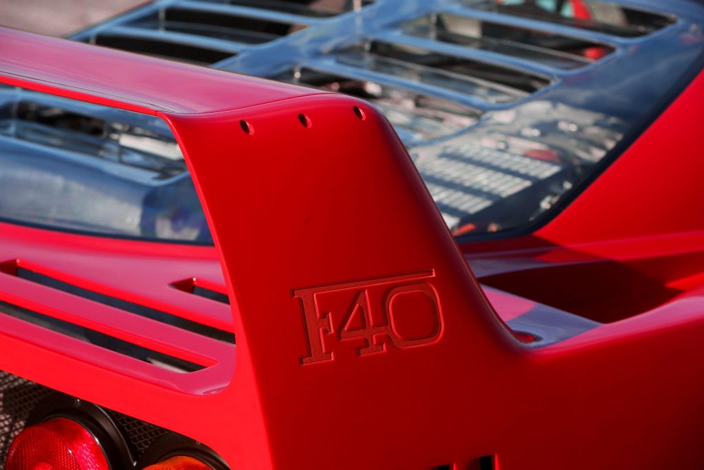 Ferrari F40 wing