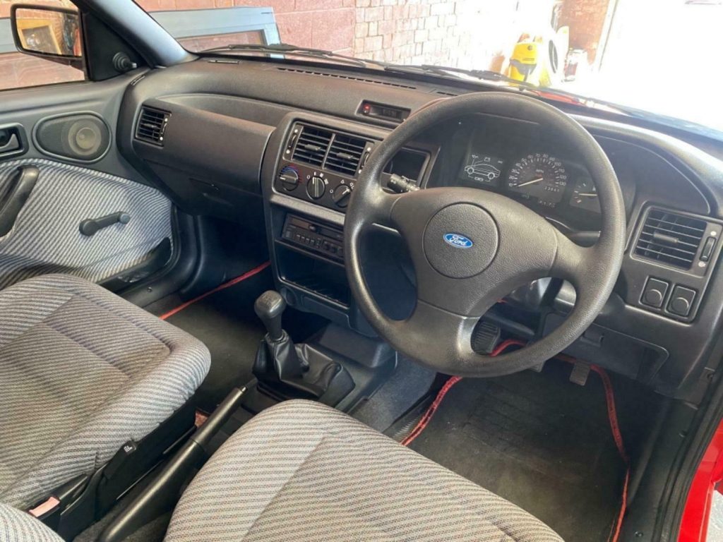 1993 Ford Escort Diesel interior