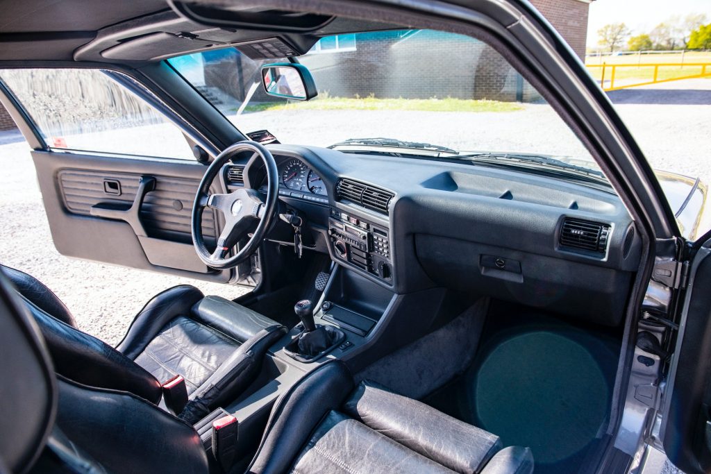 BMW M3 E30 interior