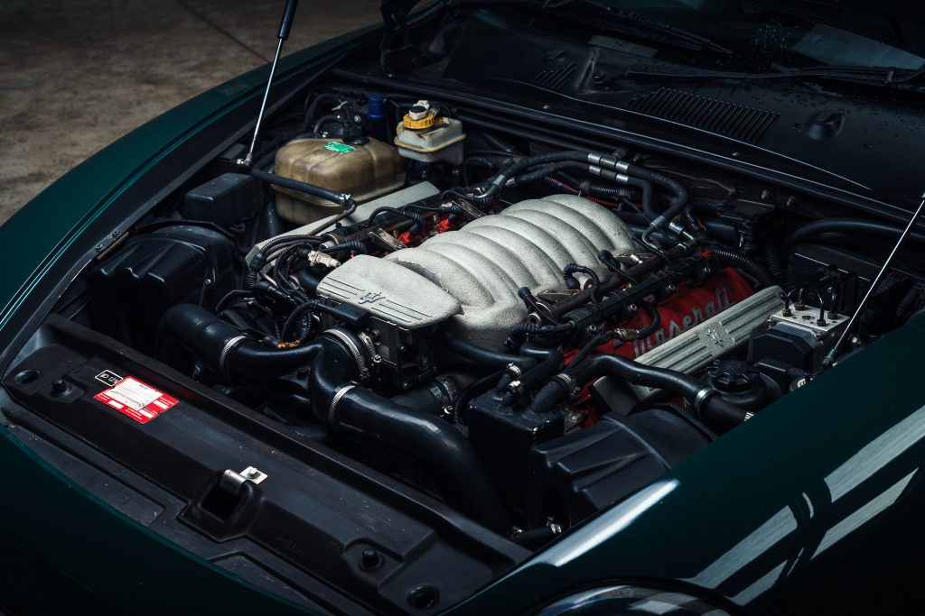 Maserati 3200 GT V8 twin turbo engine