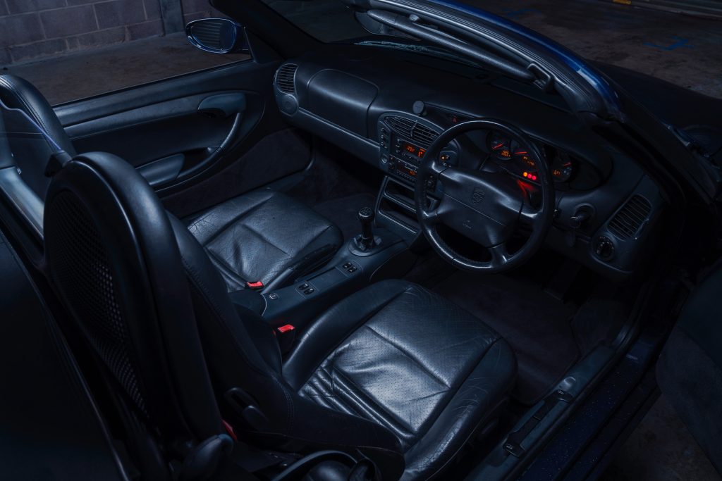 Porsche Boxster 986 interior