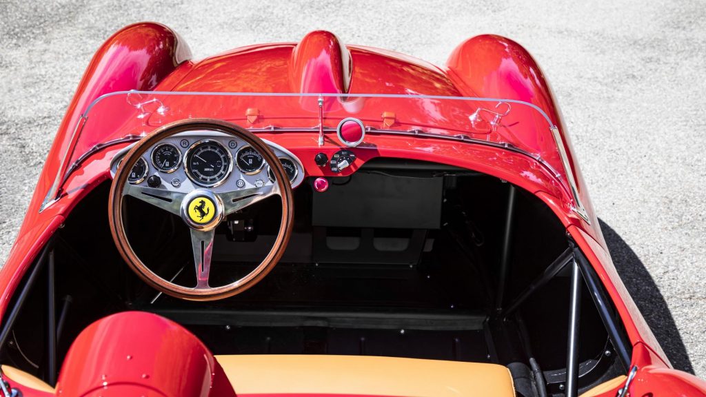 Ferrari Testarossa Junior interior
