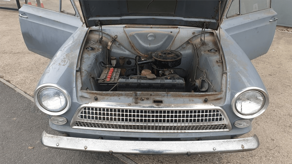 1963 Ford Consul Cortina engine