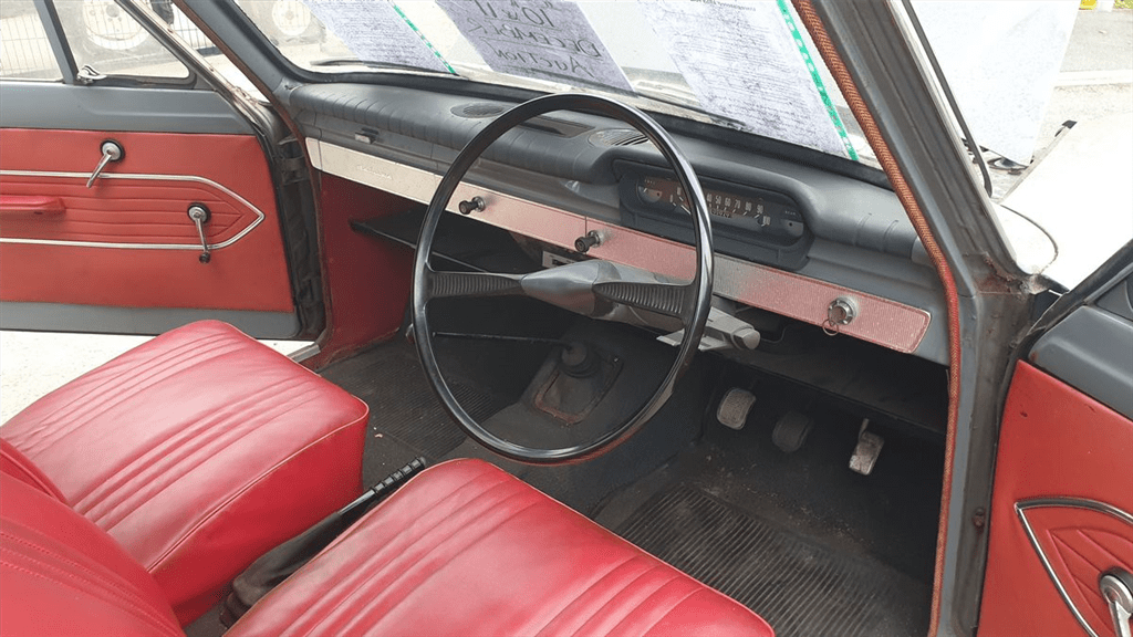 1963 Ford Consul Cortina interior