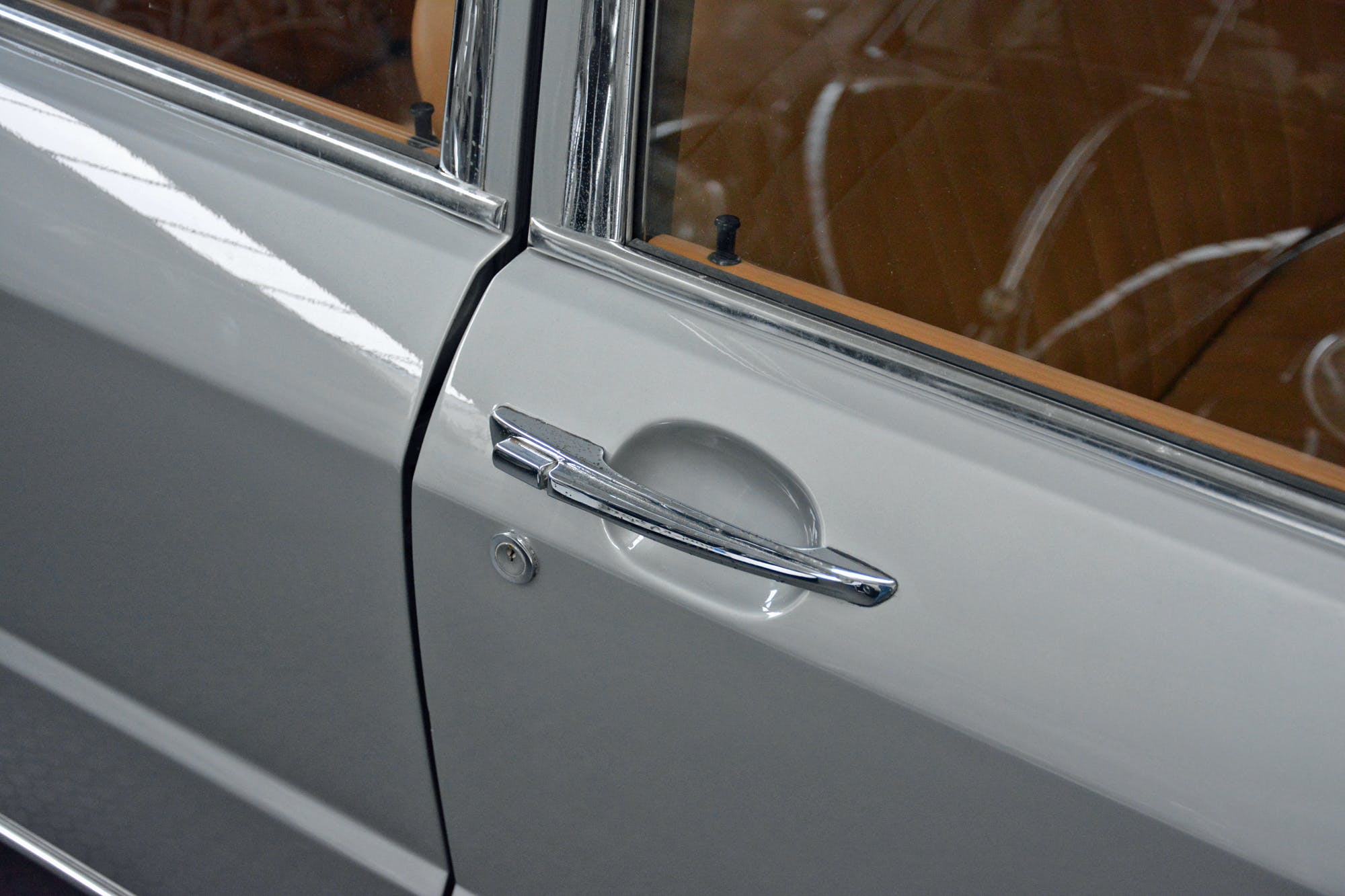 Volkswagen EA 128 prototype door handle