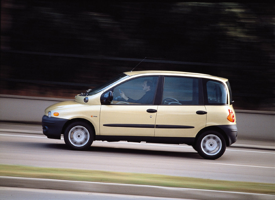 Fiat Multipla designed by Roberto Giolito