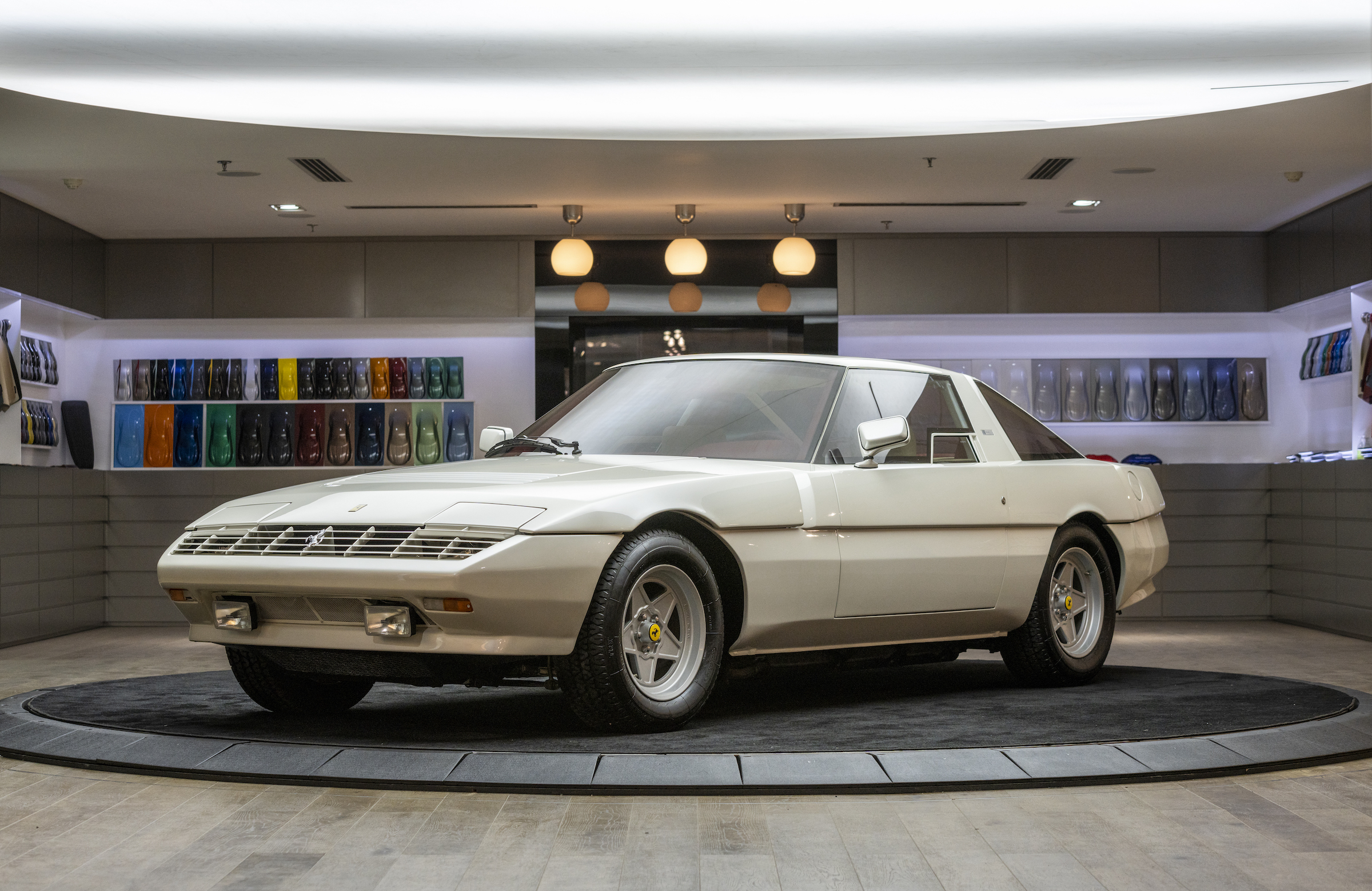 One-off Ferrari Meera will be an auction star(ion)