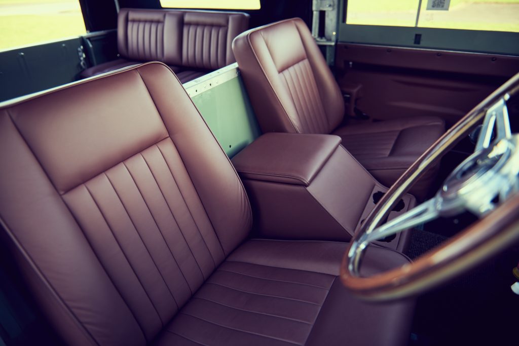 Everatti Land Rover electric interior