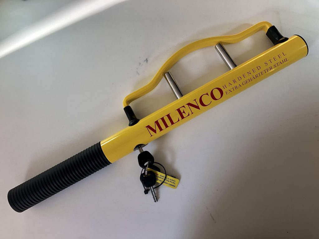 Milenco steering wheel lock