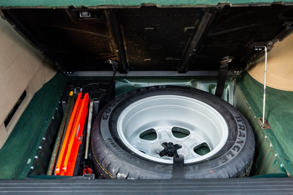 Range Rover P38A spare wheel