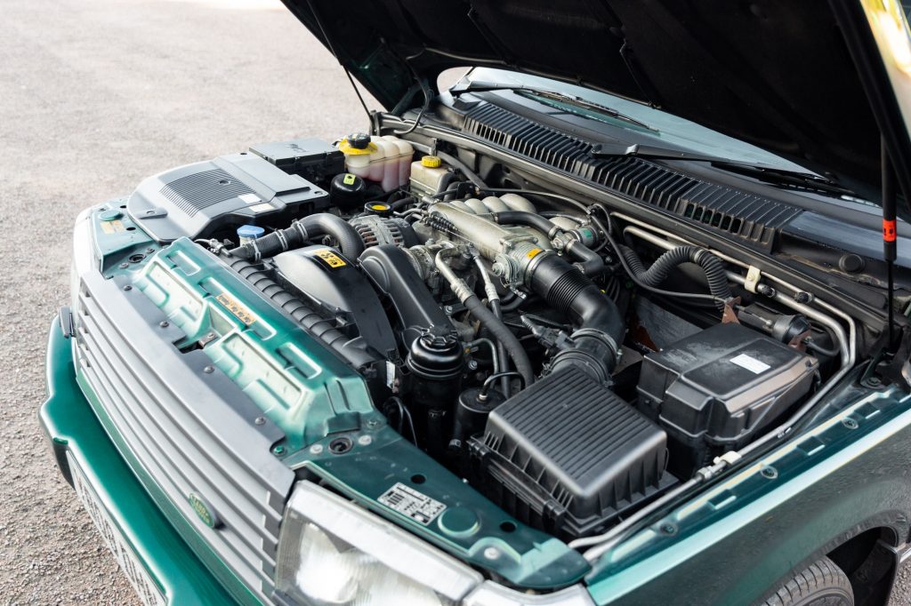 Range Rover P38A engine