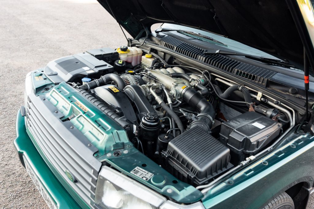 A/C Condenser For Range Rover P38 (1994-2002) - 2.5, 3.9, 4.0, 4.6L - 2 Year Warranty