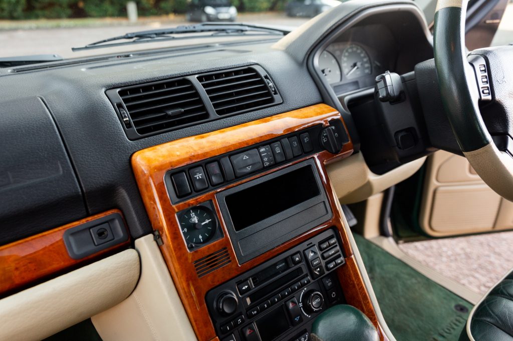 Range Rover P38A interior