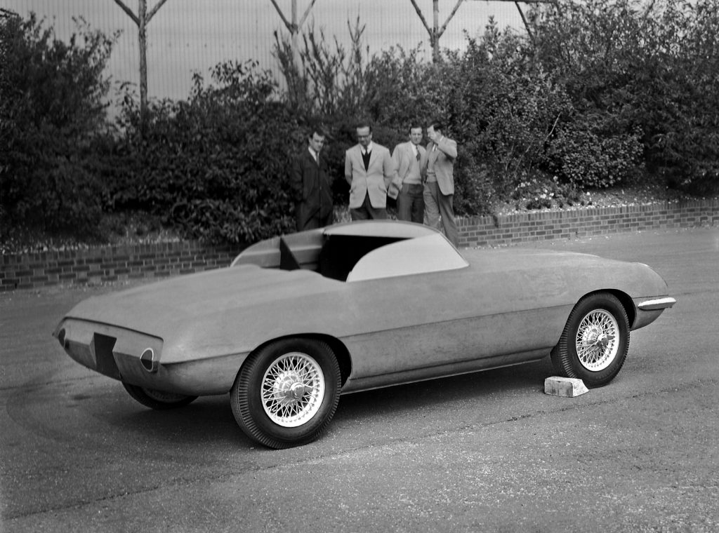 Photo A.014741 VAUXHALL HA ROADSTER CONCEPT CAR 1963 CLAY MODEL 