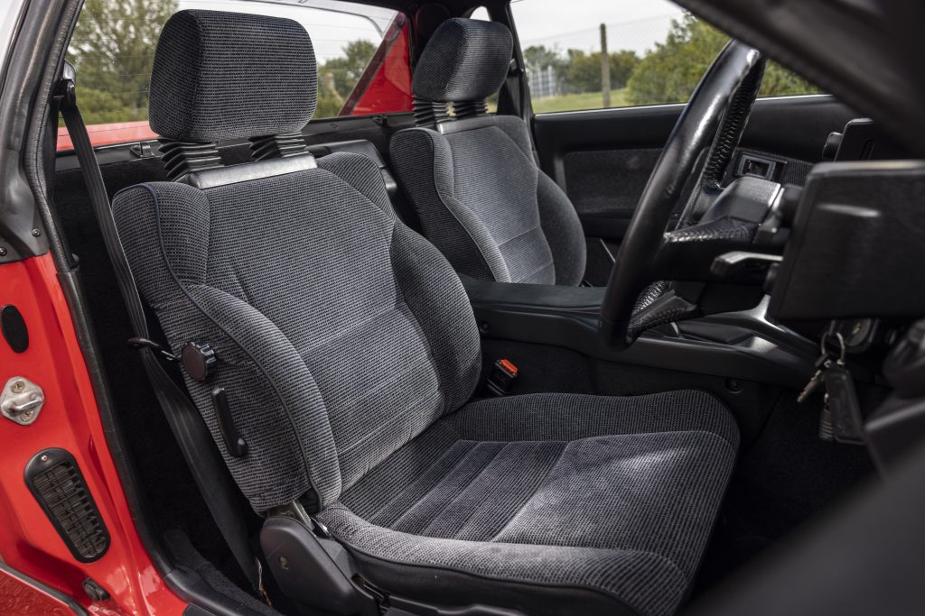 Toyota MR2 AW11 interior seats