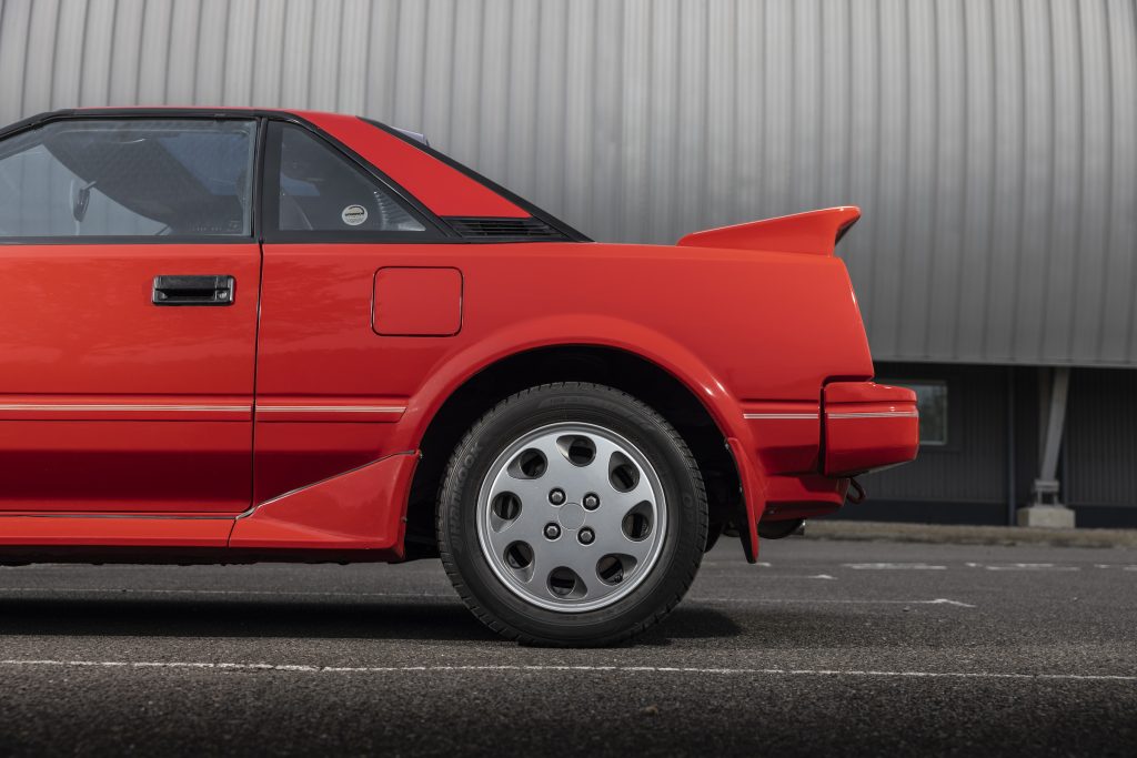 Toyota MR2 AW11