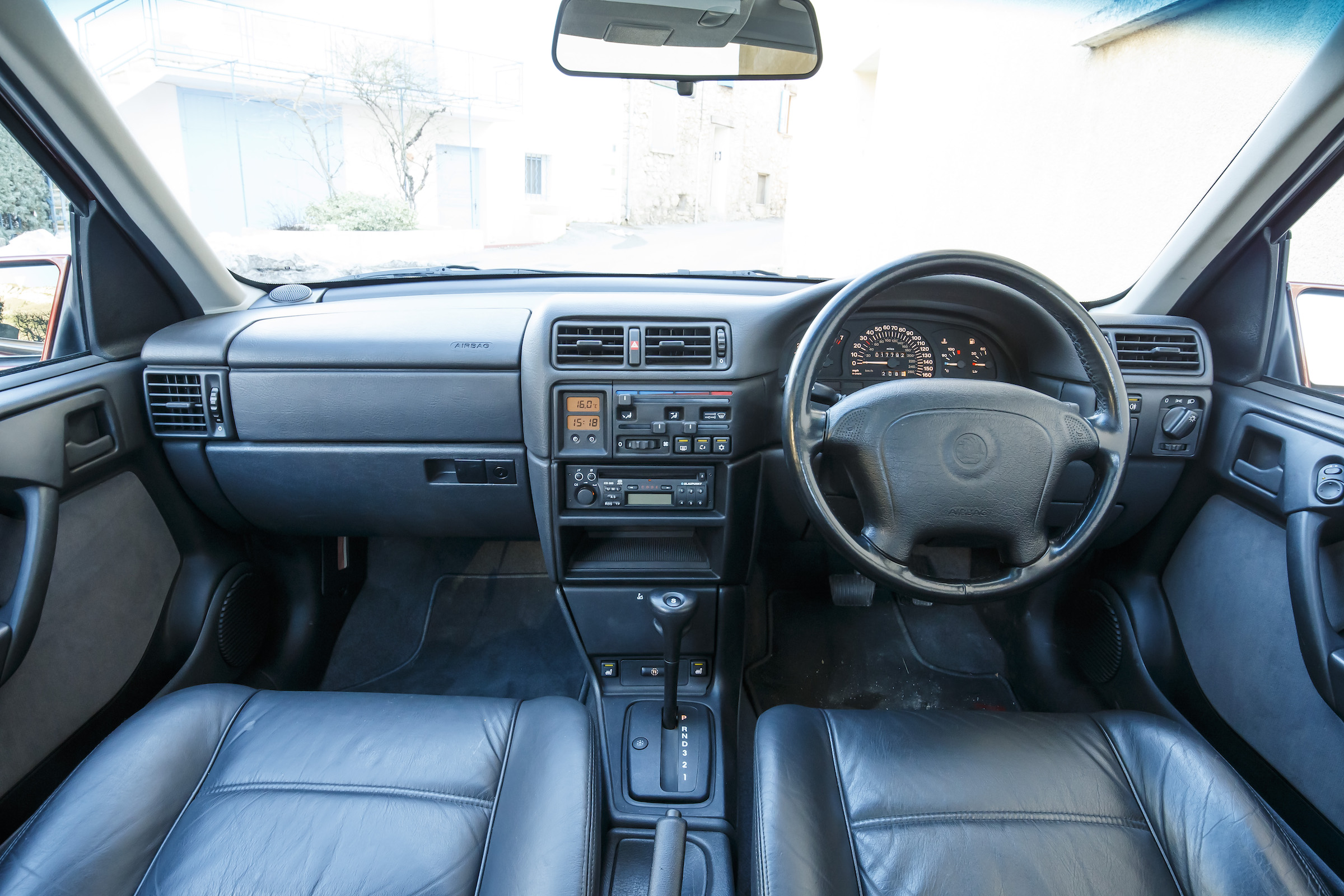 1995 Vauxhall Cavalier V6 interior