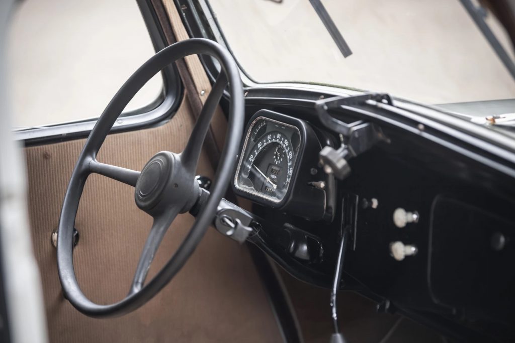 Citroen Traction Avant interior