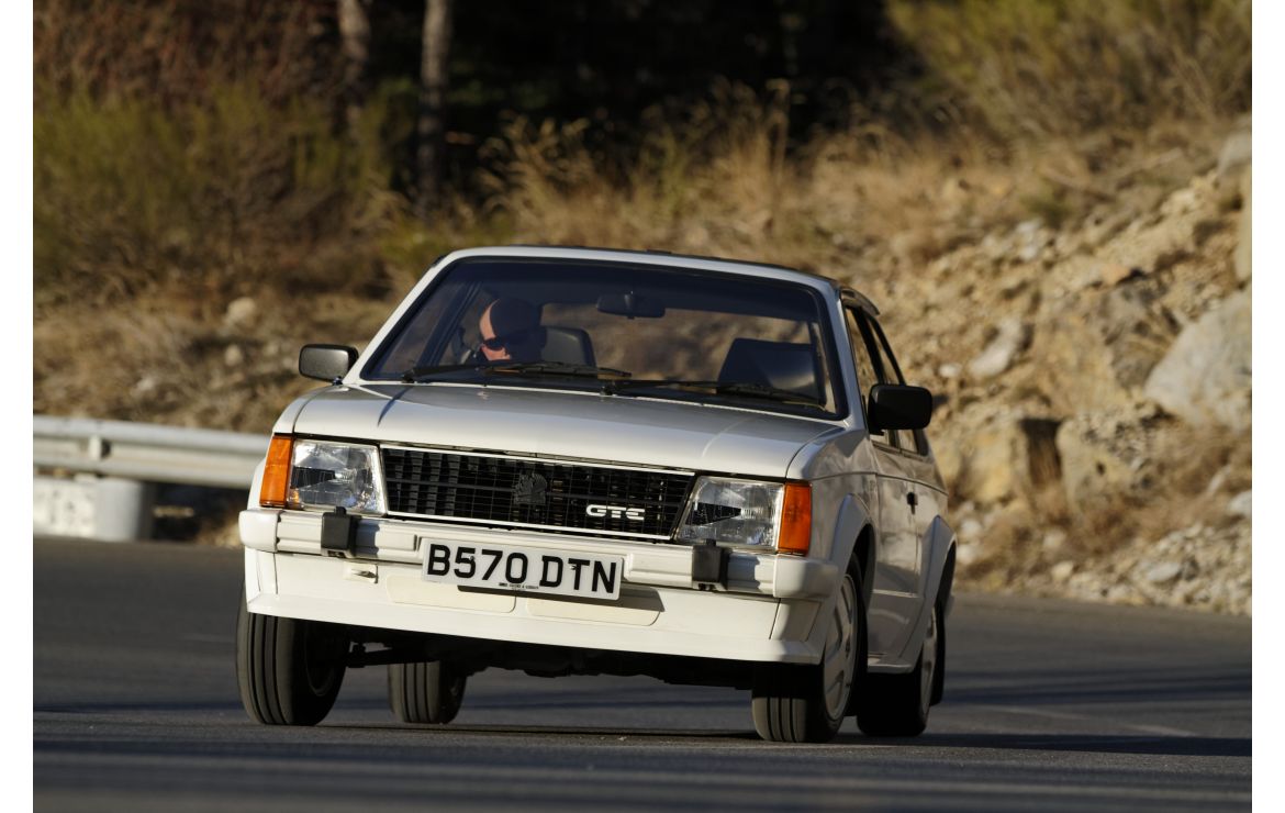 11 forgotten hot hatchbacks of the ’80s