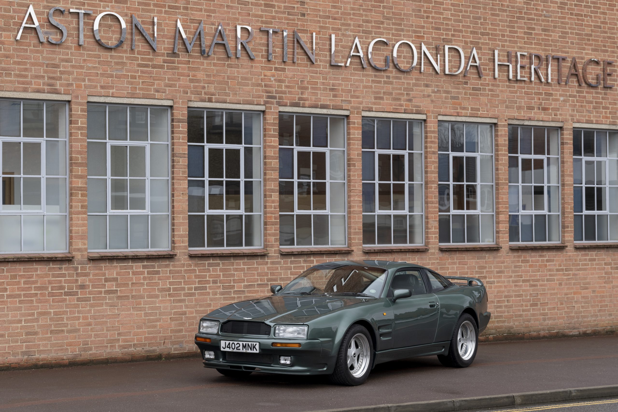 Aston Martin Virage 6.3