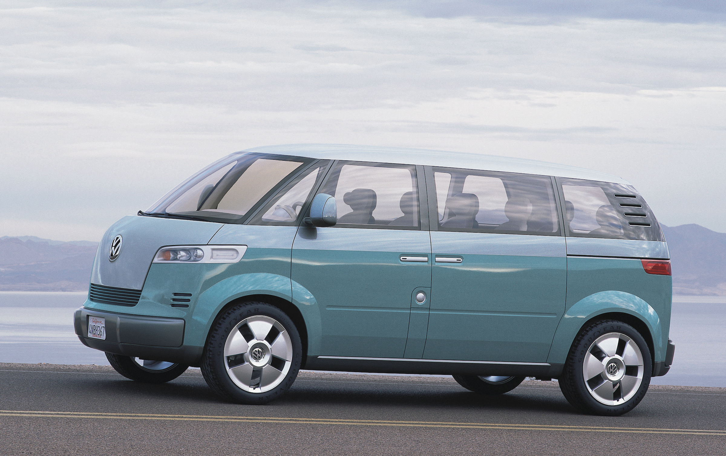 2001 Volkswagen Microbus concept