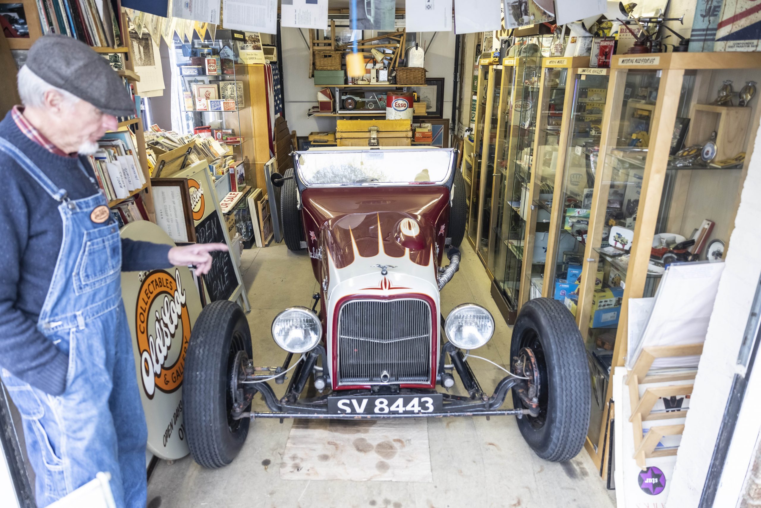 Terry Smith signwriting Ford