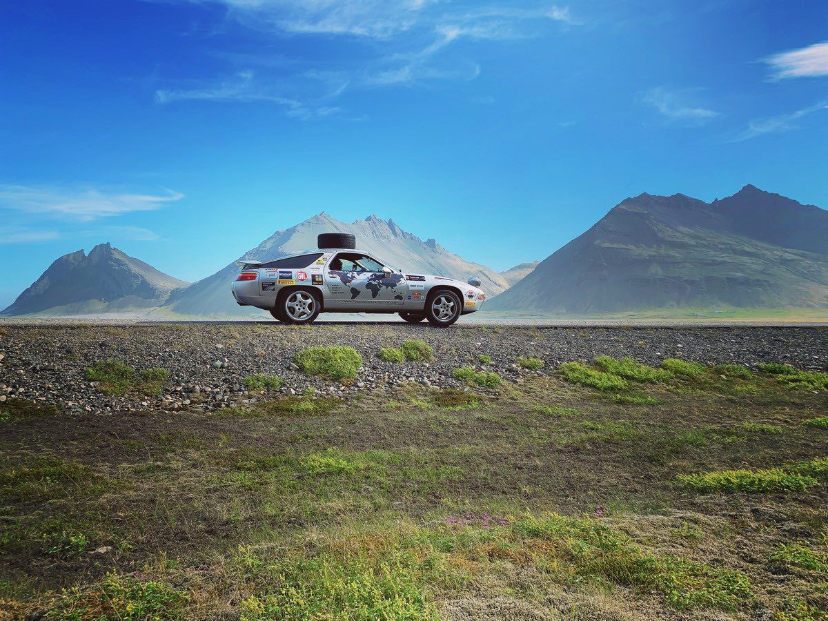 Porsche 928 road trip Iceland